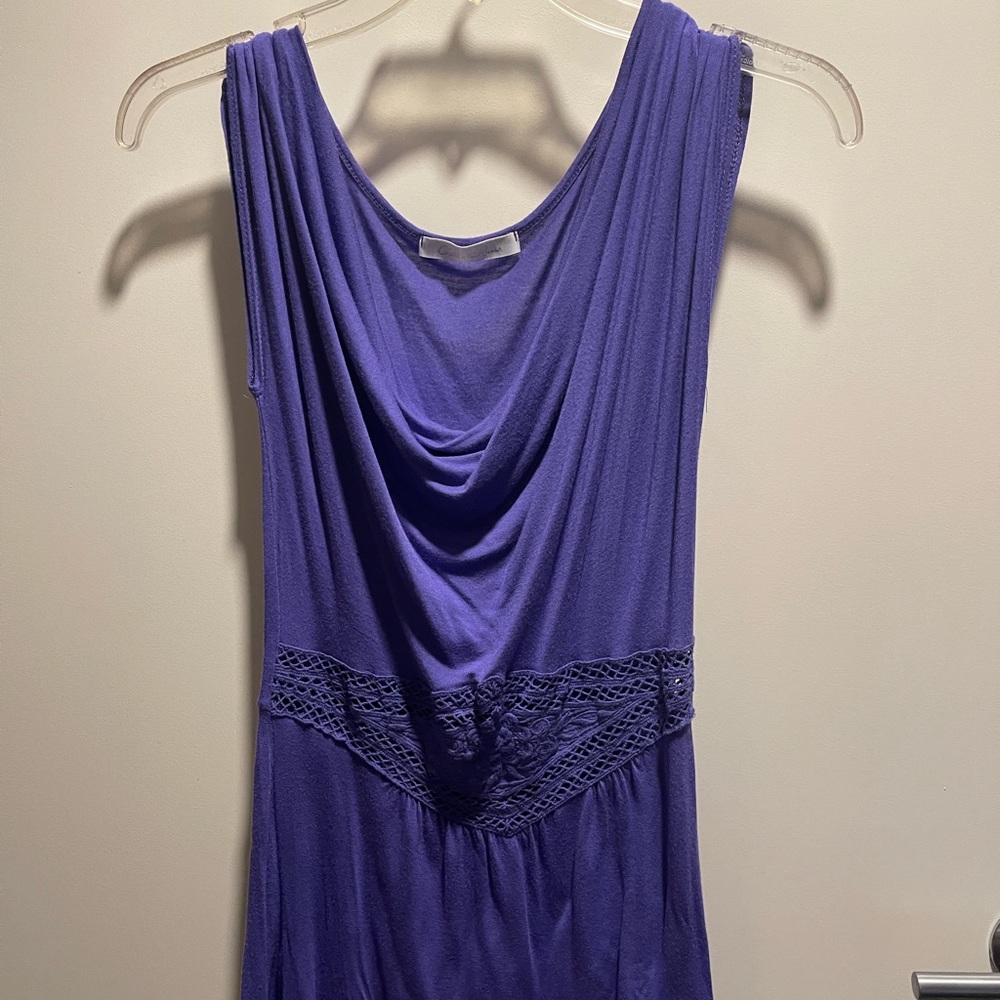 Sleeveless Top. Size small.